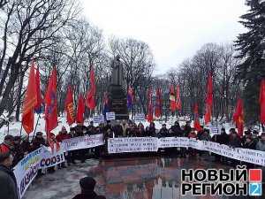 В Киеве отмечать 70-летие победы в Сталинградской битве собралось 50 человек