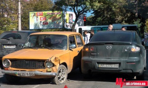 Экс-охранник Грача замечен на месте ДТП с участием иномарки