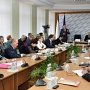 В парламенте Крыма обсудили основные направления подготовки и проведения памятных мероприятий, приуроченных к 70-летию освобождения Крыма от немецко-фашистских захватчиков и 70-летию Великой Победы