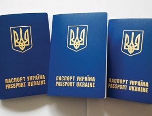 Консул РФ: Украина и Россия будут также близки, однако ездить в гости – по загранпаспортам