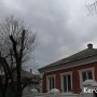 В Керчи из-за ветра упали деревья и оборвали электропровода