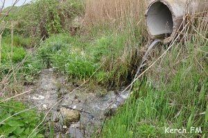 В Керчи стоки из очистных текут в море, — керчанин