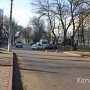 В Керчи таксист устроил аварию с тремя машинами