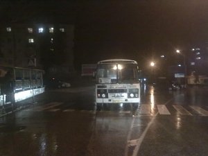 В Алуште на пешеходном переходе автобус сбил нетрезвого мужчину