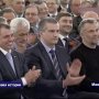 Президент России Владимир Путин и руководство крымской республики, совместно с мэром Севастополя подписали договор о принятии Республики Крым в Российскую Федерацию