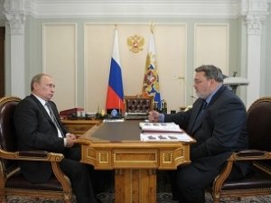 Путину рассказали, что цены на бензин в Крыму снизились