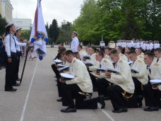 В Севастополе прошёл первый выпуск офицеров Нахимовского училища