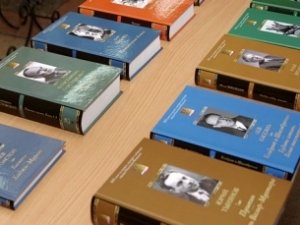 Школам Крыма раздадут «Сто книг президента»