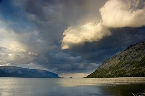 На выходных в Крыму ожидается похолодание с дождем и сильным ветром