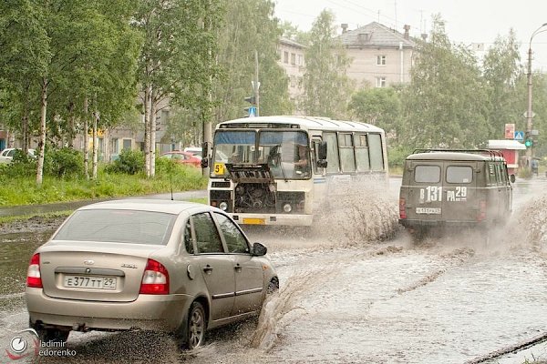 Архангельск. Депутаты-коммунисты предлагают с помощью экономических рычагов навести порядок на рынке пассажирских перевозок