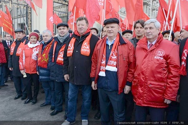 Г.А. Зюганов: «Мы прямо заявляем, что не дадим в обиду Новороссию!»