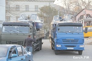 В Керчь привезли катера береговой охраны