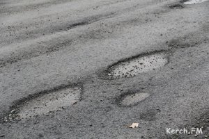 В Керчи подрядчики не желают перекладывать асфальт, — Писарев