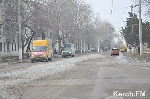 В Керчи пока не знают, когда сделают асфальт после ремонта коллектора