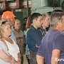 Собственник КСРЗ выплатил долги по зарплате, однако до рабочих деньги не доходят