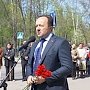 Пенза. Депутат Госдумы Владимир Симагин принял участие в открытии мемориальной доски учителям-фронтовикам