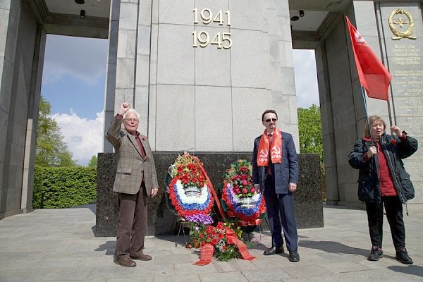 В год 70-летия победы над фашизмом КПРФ и ГКП углубляют сотрудничество