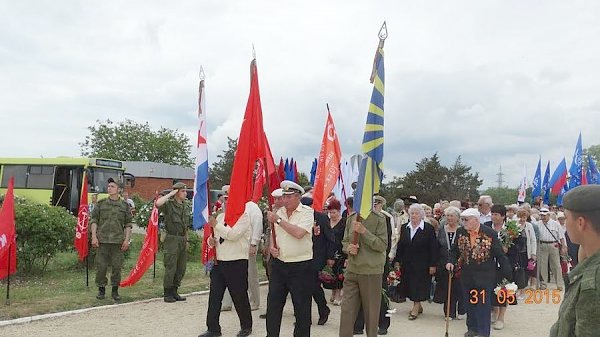 Республика Крым. Керченские коммунисты приняли участие в праздновании Дня партизан