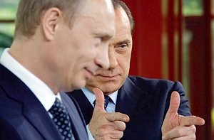 Путин в Севастополе ждет Берлускони