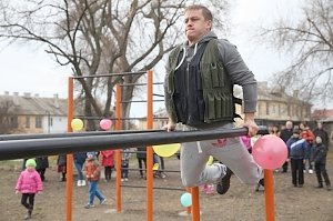 В Керчи открыли спецплощадку «Workout»