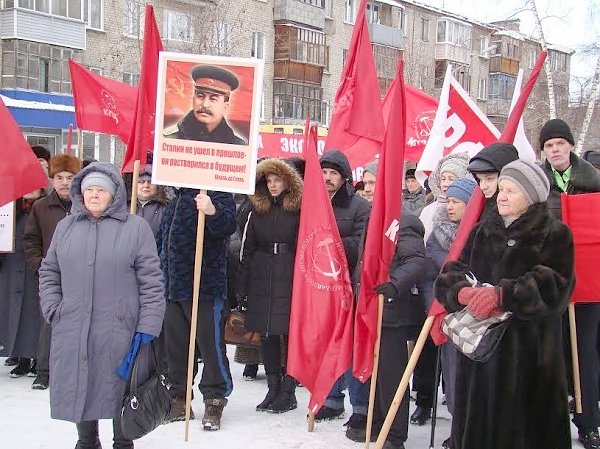 Алтайский край. Бийчане протестуют: "Требуем отменить решение о повышении тарифов"