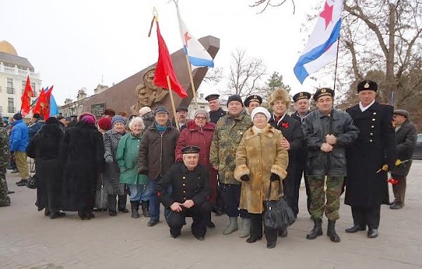 Республика Крым. Коммунисты приняли участие в памятных мероприятиях, посвященных 74–й годовщине высадки Евпаторийского десанта