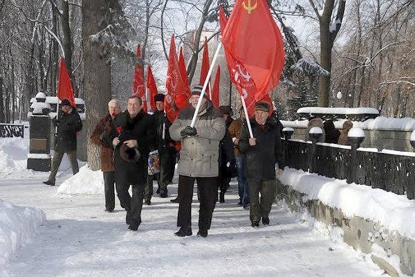 Будем верны идеалам победителей! Мероприятия воронежских коммунистов в честь 73-й годовщины освобождения города