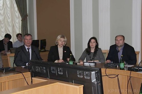 Фракция КПРФ в Рязанской городской Думе не поддержала кандидатуру депутата-единоросса Р.Е. Худякова на должность председателя комитета по муниципальной собственности и земельным вопросам