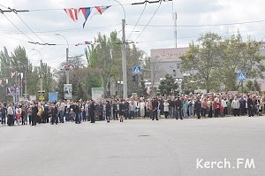 На парад керчане пройдут только через металлоискатели