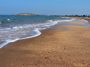 Под Керчью на берегу моря нашли тело