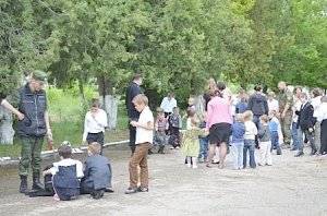 Крымские таможенники побывали в гостях у воспитанников центра «Берегиня»