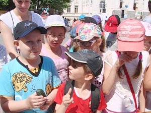 В День защиты детей у ДДЮТ пели, танцевали и участвовали в викторинах