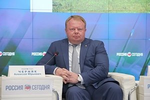 Проведение в Крыму матча Открытого Чемпионата России - шаг на пути развития событийного туризма в республике, - Алексей Черняк