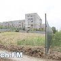 В Керчи вывозят землю с места, где построят дома для переселенцев