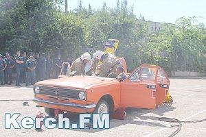 В Керчи прошли соревнования на «Лучшую команду по ликвидации ДТП»