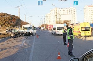 По факту ДТП на ул. Руднева полицейские проводят проверку