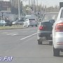 В Керчи на кольце у автовокзала наносят дорожную разметку