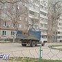 В Керчи мусор вывозят вместе с мусорными контейнерами