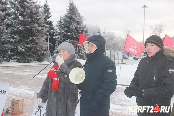 Тюменская область. Коммунисты были и остались, трудности зимы преодолев!