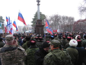 В Симферополе возложили цветы к памятнику «Народному ополчению всех времен»