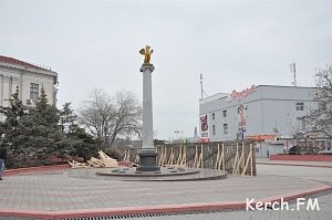 В Керчи полиция запретила подросткам кататься на скейтах на Пантеоне Славы