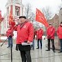 «Хватит грабить народ!». Митинг протеста КПРФ и грузоперевозчиков в Тамбове