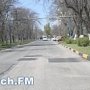 В Керчи спустя три месяца на Кирова заасфальтировали огромную яму, оставив другую