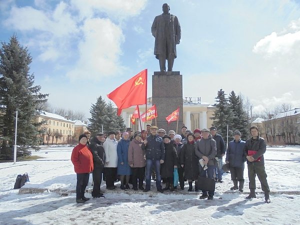 Ленинградская область. Коммунисты провели город в городе Сланцы