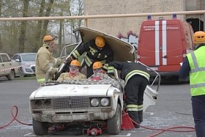 Севастопольские спасатели вошли в тройку лидеров в соревнованиях по ликвидации последствий ДТП в Южном федеральном округе