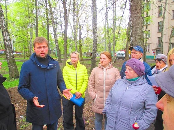 Депутат Мосгордумы Леонид Зюганов провёл общественные инспекции и встречи с жителями ветхих зданий, не включённых в программу реновации