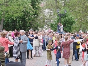 В Севастополе на 9 мая танцевали все