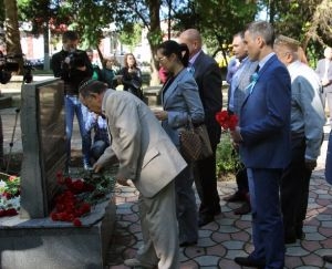 В Крыму без митингов и конфликтов помянули жертв депортации