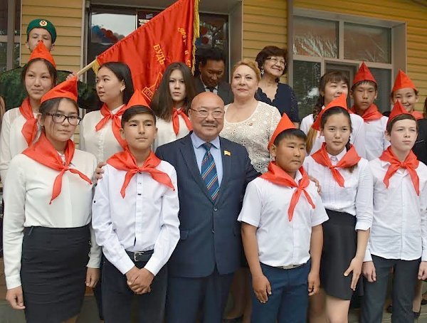 Республика Калмыкия. Праздник Пионерии в городе Лагань