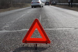 В перевернувшемся под Ялтой автобусе находилось пятеро детей — МЧС